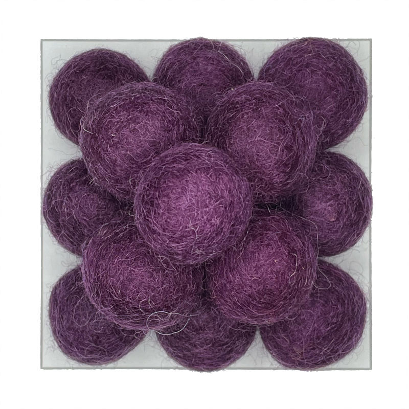 Viltbal-Feltball_Aubergine_20-R-56-W-62