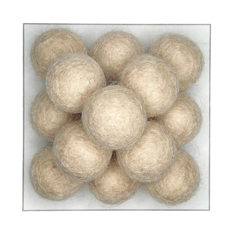 Feltbal_Cremewit_20-R-81-W-81